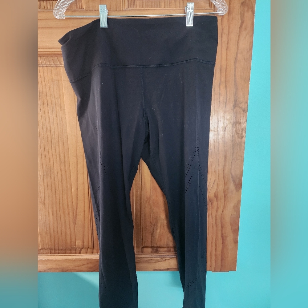 ATHLETA  laser cut leggings